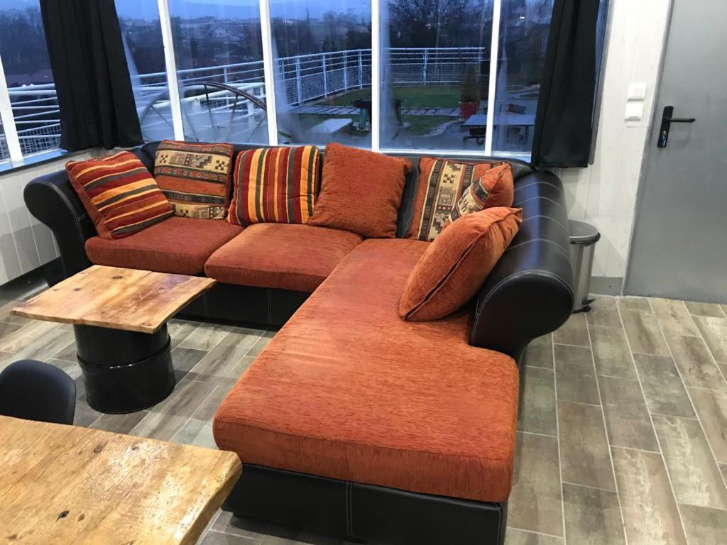 Best Price #3 "La Serre" X4 People Orchamps-Vennes Esterno foto